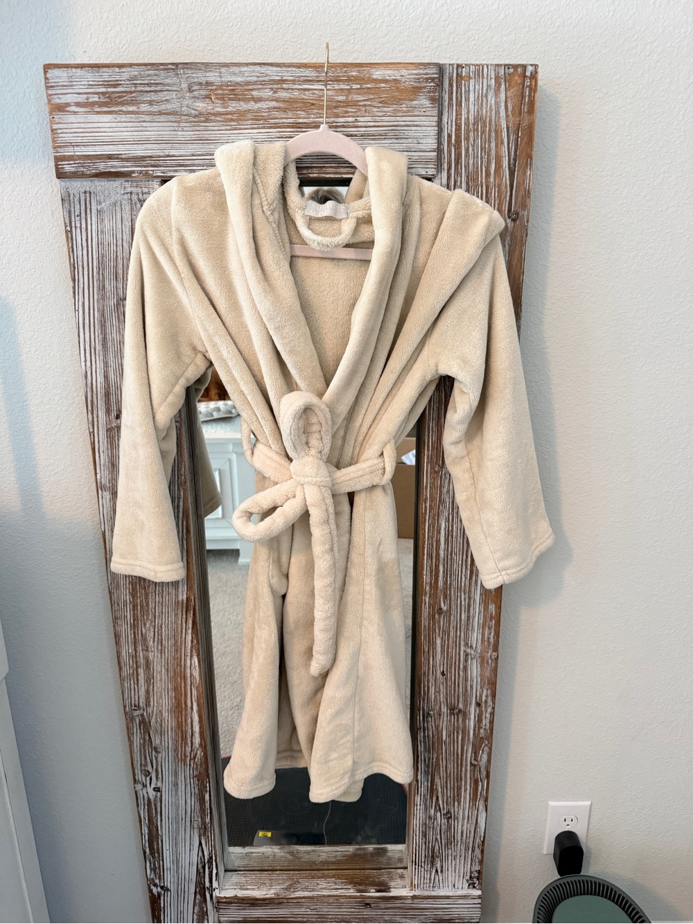 summer & rose Plush Hooded Bathrobe - Cream